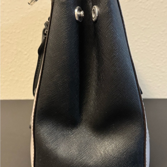 Michael Kors Handbag with Leather Rosette guitar style strap - Picture 5 of 6